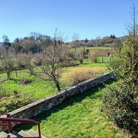 le gite du jardinier Saint-Martin-l'Aiguillon Extérieur photo