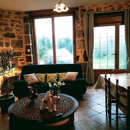 le gite du jardinier Saint-Martin-l'Aiguillon Extérieur photo