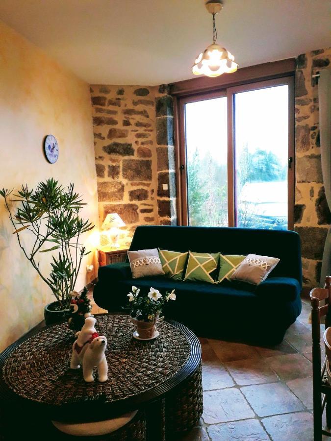 le gite du jardinier Saint-Martin-l'Aiguillon Extérieur photo