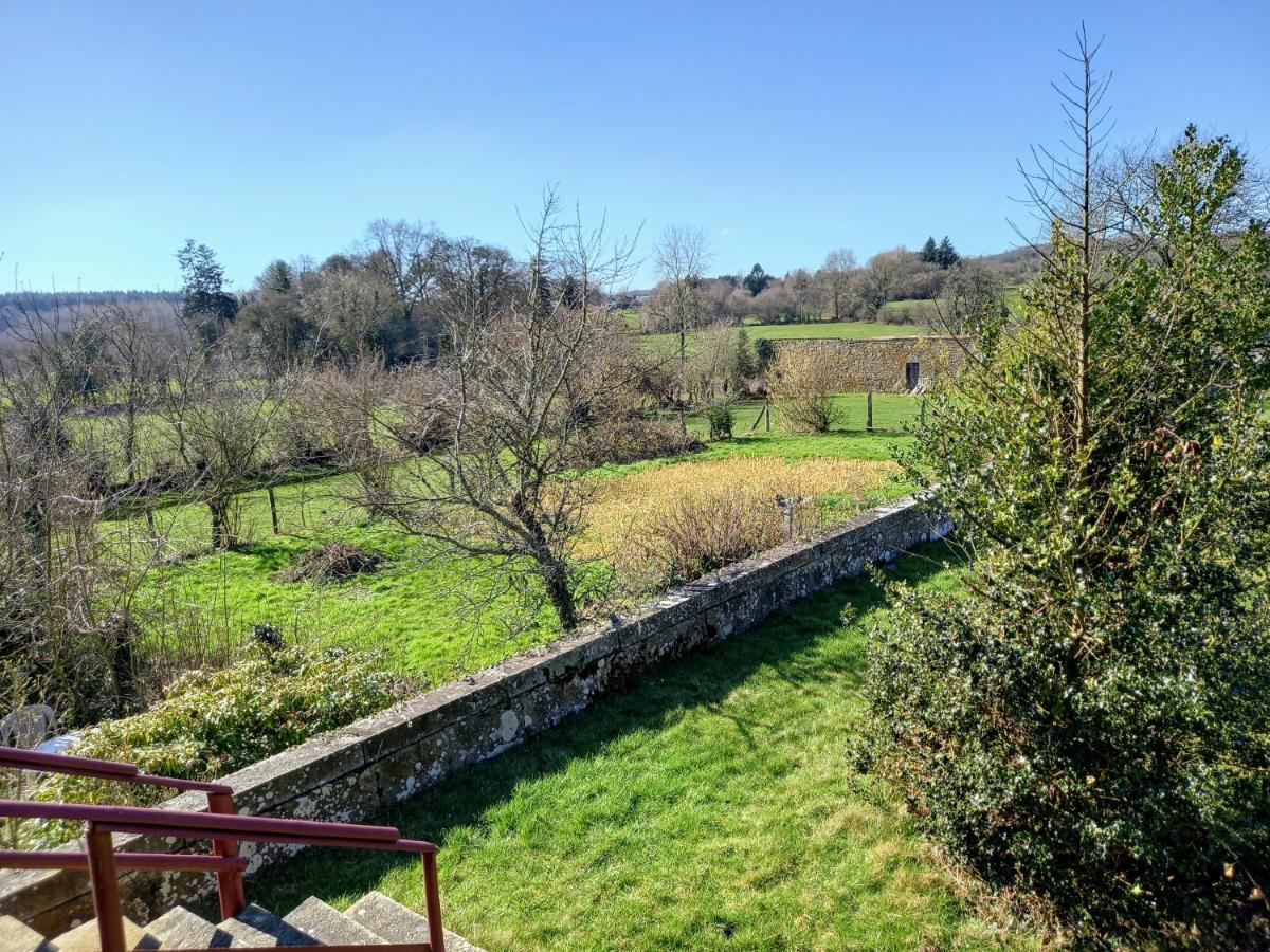 le gite du jardinier Saint-Martin-l'Aiguillon Extérieur photo
